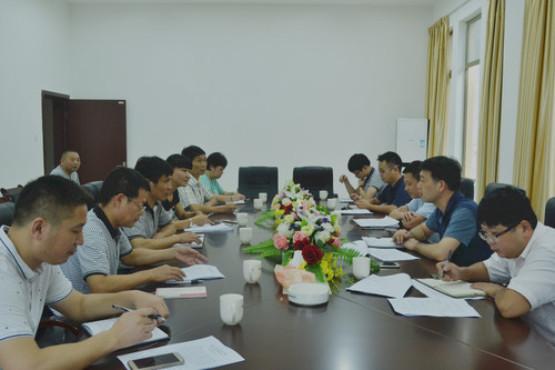 葉莉：龍巖市項目督察組到海峽科化龍巖分公司督查簽約項目進展情況，圖為座談會。[3].jpg