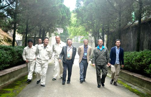2016年12月2日，永春縣政法委書記走訪永春分公司。（陳宏金）[2].jpg