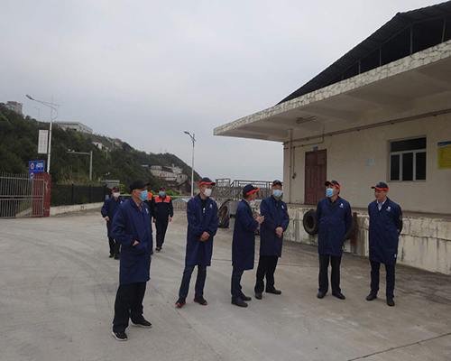 劉睿—福建省工信廳科工處黎明春副處長一行到富興建設(shè)上杭分公司進行安全隱患大排查大整治暨民爆物品安全生產(chǎn)檢查.jpg