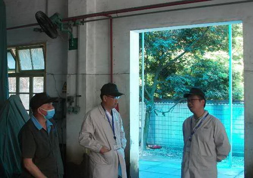 富興建設(shè)-游常�?三明市工業(yè)和信息化局到富興建設(shè)安全檢查_調(diào)整大小.jpg