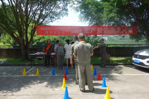 活動(dòng)現(xiàn)場圖片�?�?3)_調(diào)整大小.JPG