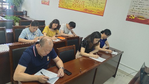 ?？剖∶癖瑒?#65533;?省民爆公司開展黨史知識測試主題黨日活�?~1.jpg