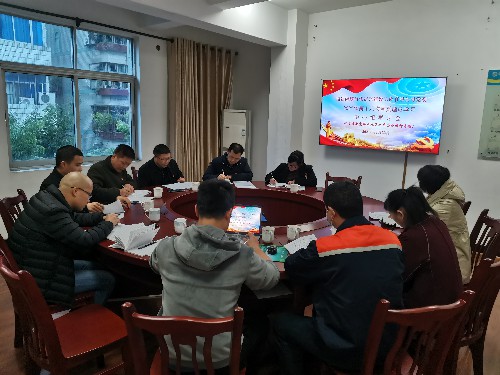 富興建設(shè)+揭麗�?海峽科化公司黨委副書記、常務(wù)副總經(jīng)理、工會(huì)主席鄭慶樟巡聽(tīng)旁聽(tīng)富興建設(shè)公司黨委理論中心組學(xué)習(xí)會(huì)~1.jpg