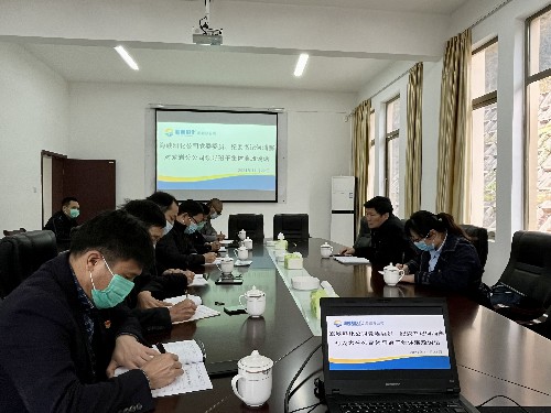 葉莉：海峽科化公司黨委委員、紀委書記何浦寨到龍巖分公司開展集體廉政談話~1.jpg