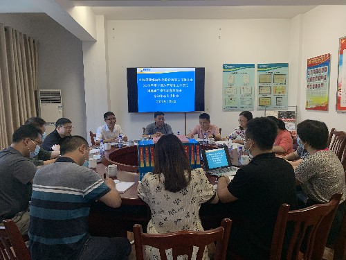 富興建設(shè)公司+陳菀�?海峽科化公司黨委委員、副總經(jīng)理張賢鋒帶隊(duì)開�?021年度黨建工作檢查~1.jpg