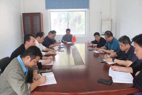 格式工廠福安胡廷淦：圖為黃卿延到福安分公司調(diào)研指導市場營銷工作 (2).jpg
