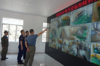 格式工廠福安潘文生：圖為福安市消防救援大隊到福安分公司開展“雙隨機(jī)一公開”監(jiān)督檢�?(2).jpg