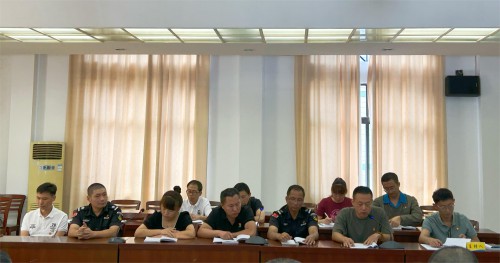 格式工廠永安分公司鮑玉婷：海峽科化永安分公司黨委“實(shí)戰(zhàn)演練”推動(dòng)組織生活會(huì)嚴(yán)起來、活起來、實(shí)起來.jpg